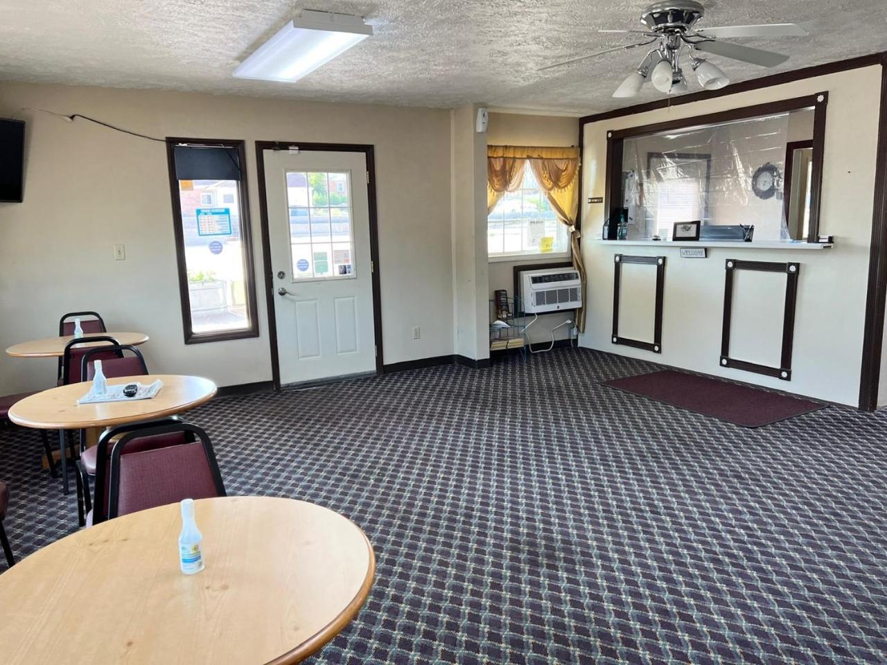Economy Inn Mccook Kültér fotó