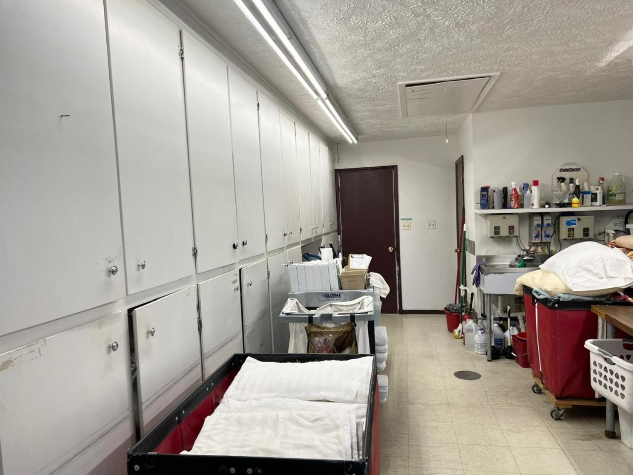 Economy Inn Mccook Kültér fotó