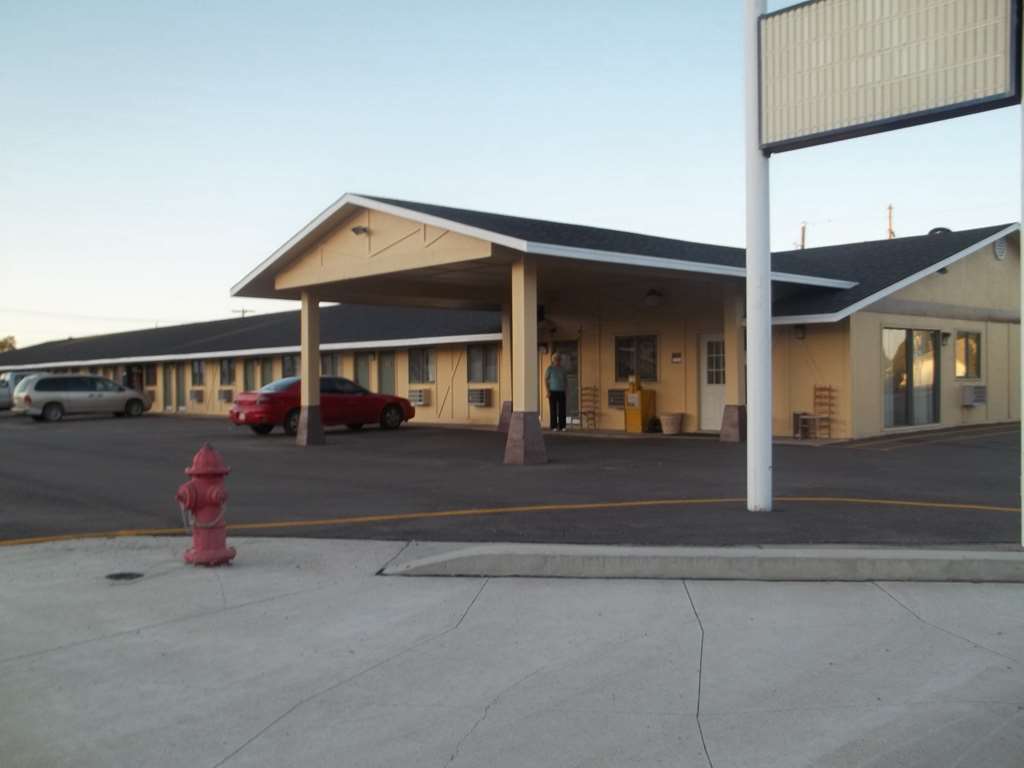Economy Inn Mccook Kültér fotó
